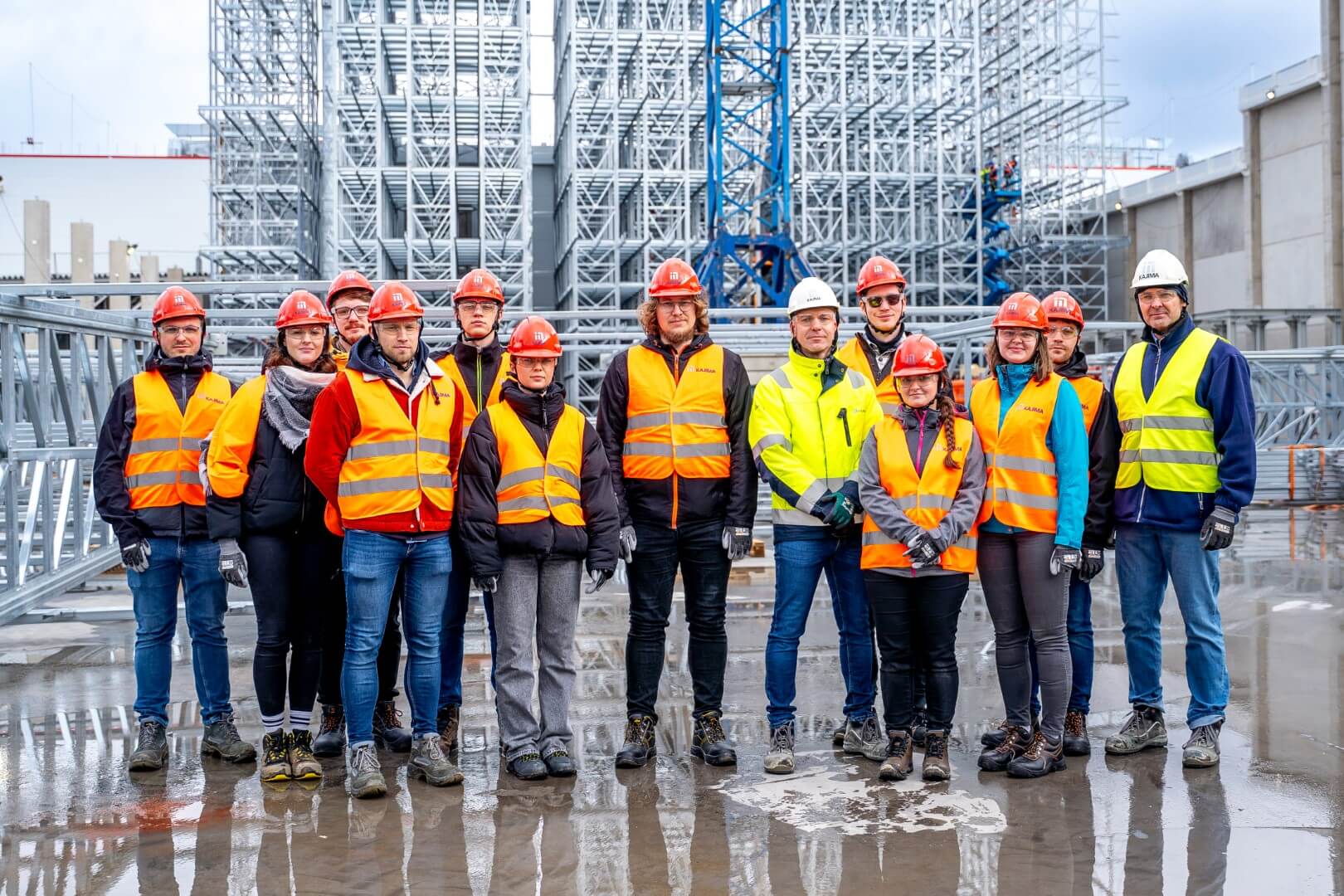 Kajima Poland i studenci Politechniki Wrocławskiej na budowie Nestlé Purina