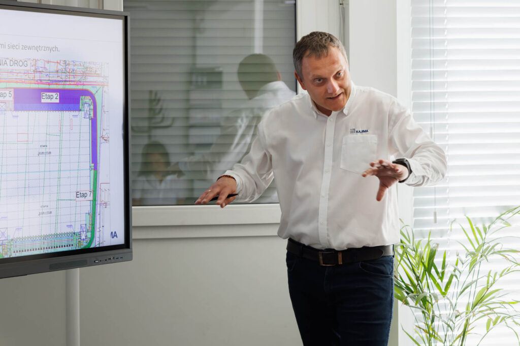 Panattoni Park Łódź West II, Builder For the Young Engineers, Kajima, students