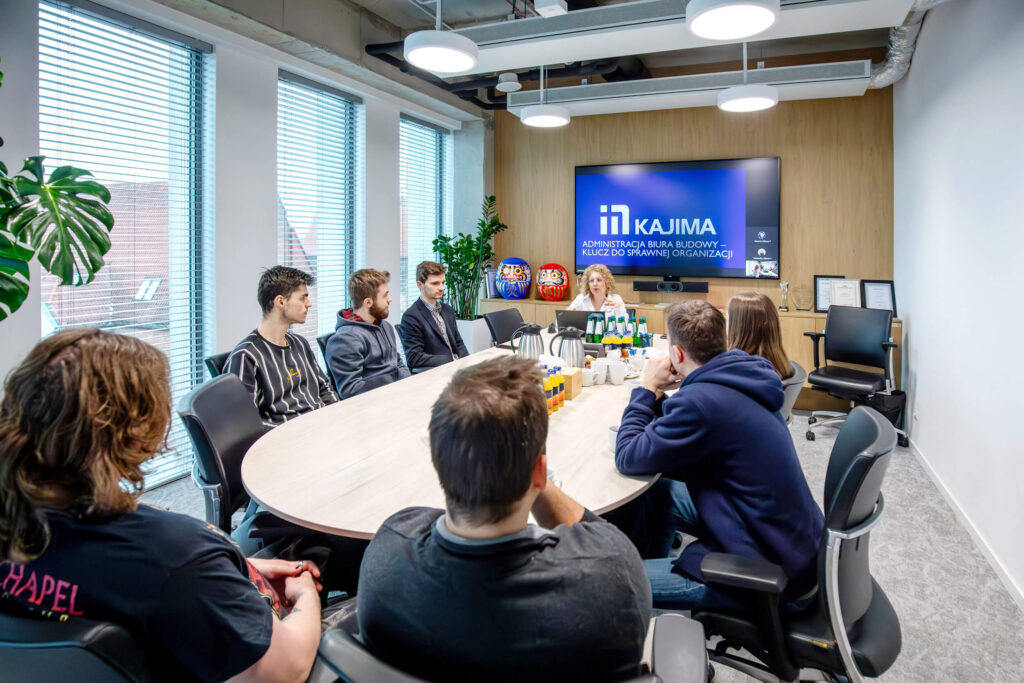 BUILDER FOR YOUNG ENGINEERS (B4YE)