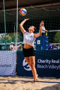 Charytatywny Turniej Siatkówki Plażowej Branży Nieruchomości JLL